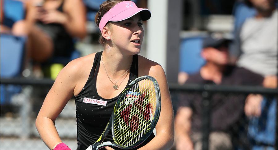 等三名年轻 等三名年轻