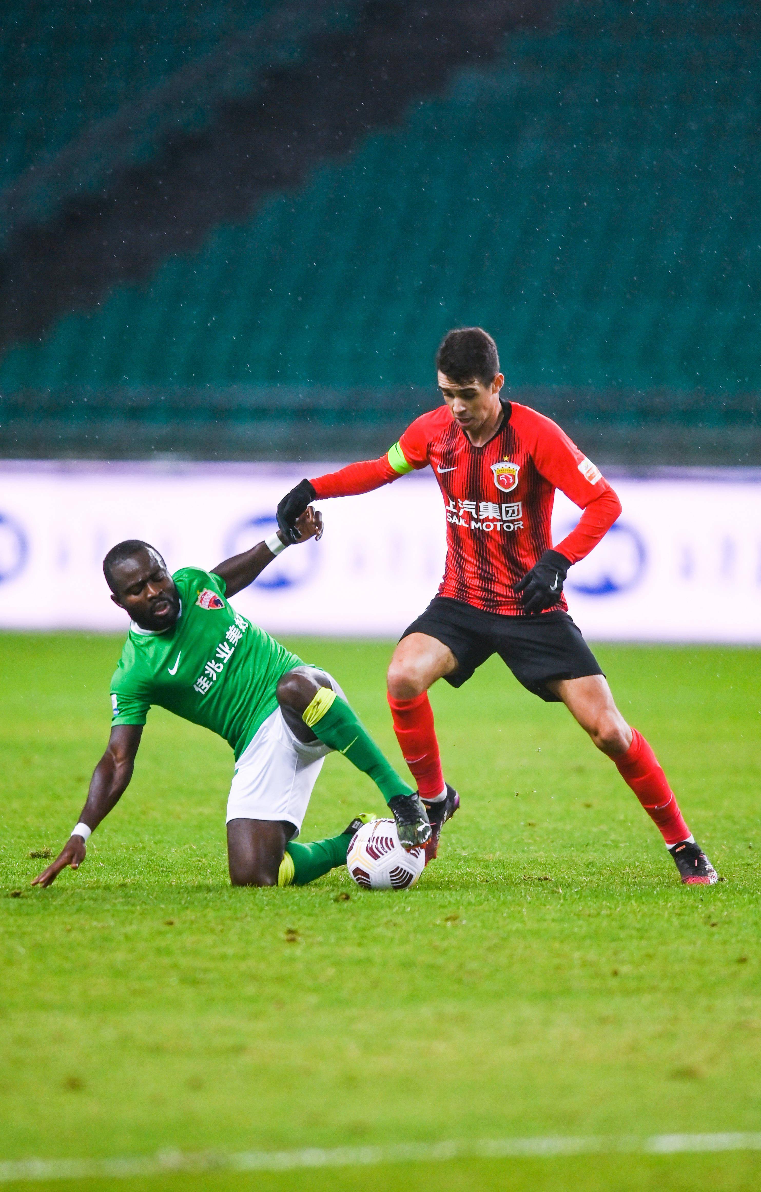 轻易冲破的 轻易冲破的