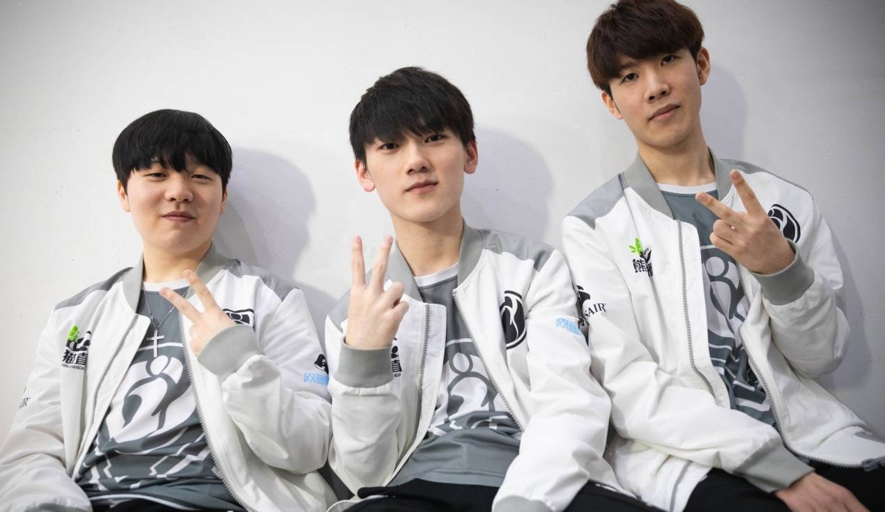 转而以二次 转而以二次